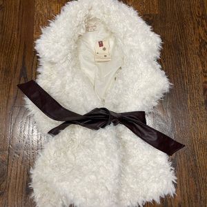 JJ Winter Faux fur belted vest size M